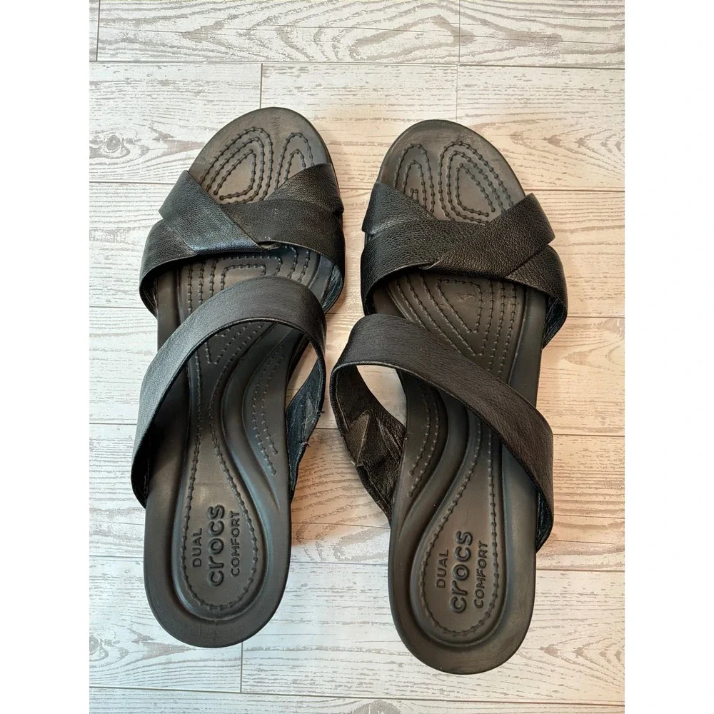 Crocs Leigh II Leather Wedge Sandals Womens 9 Black Platform Quiet Luxury